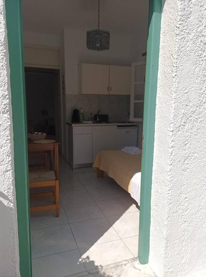 Dioni Lux Inn 2 Pachaina Exteriér fotografie